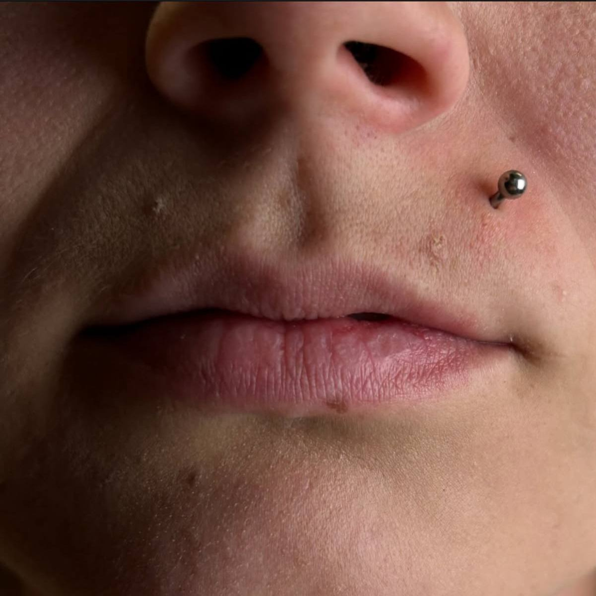 Bezpieczny piercing wykonany w Grójcu